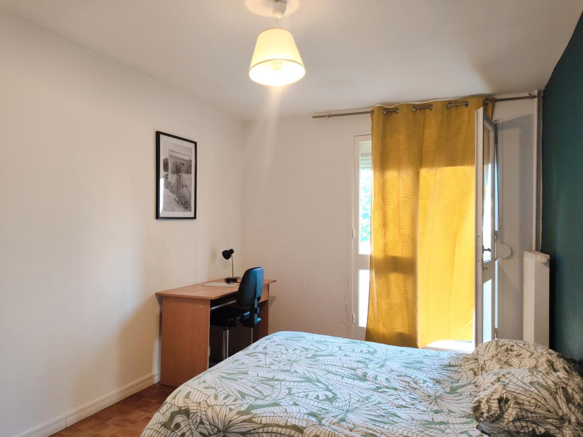 Chambre Dans Un Appartement En Colocation Rennes Zewnętrze zdjęcie